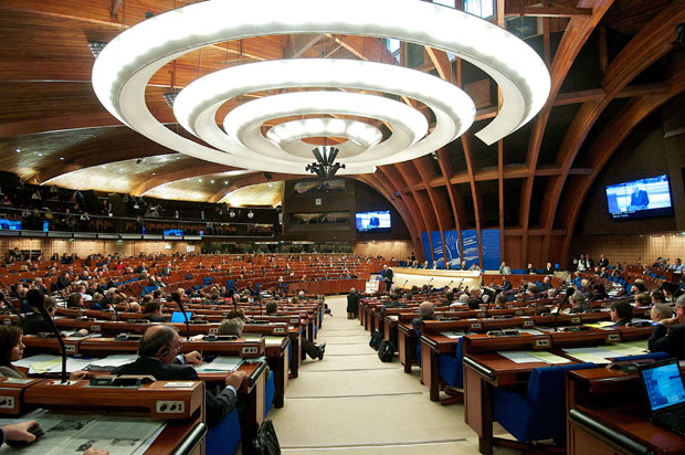 БРУКА У САВЕТУ ЕВРОПЕ: Треба ли гломазни апарат да постоји после скандала са Азербејџаном 